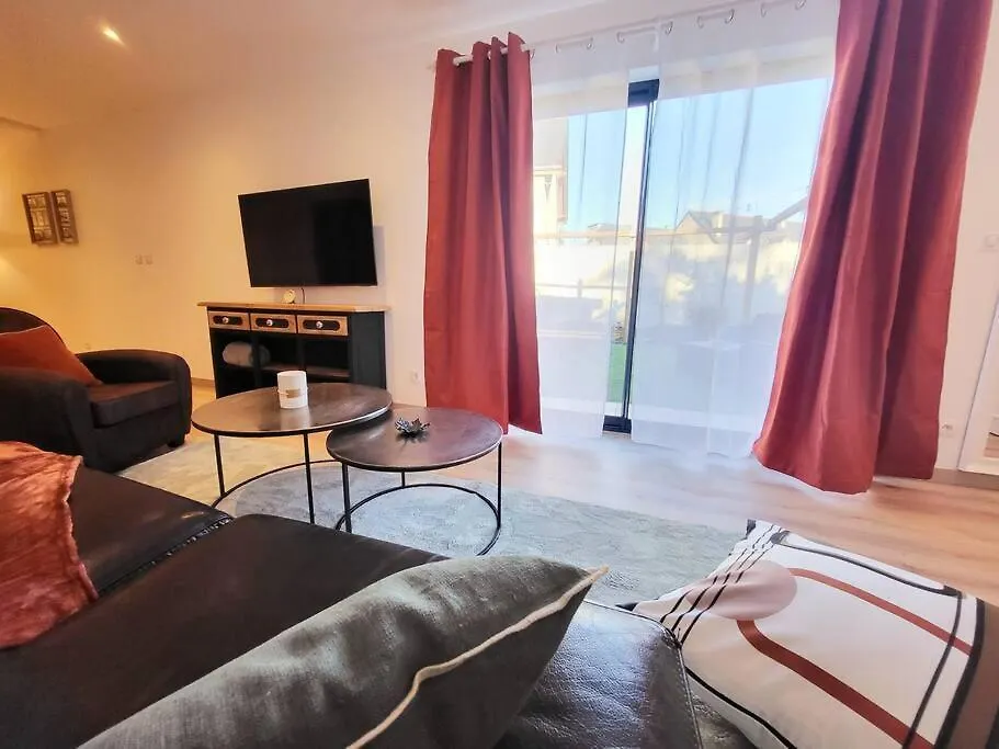 Holiday home Le Repos Maison 6 Couchages Avec Jardin Prive Loubajac