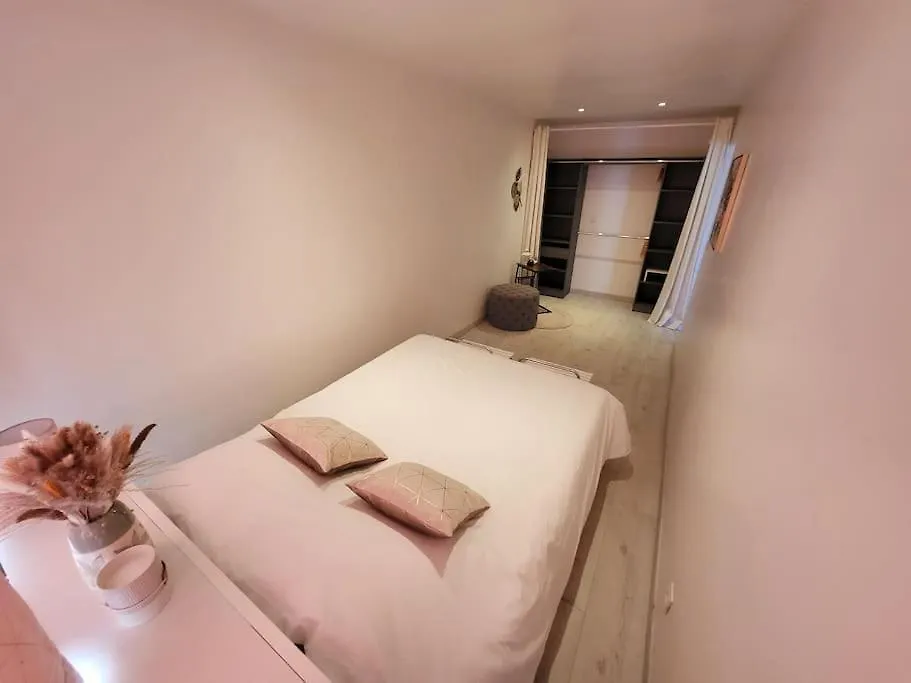 Holiday home Le Repos Maison 6 Couchages Avec Jardin Prive Loubajac France